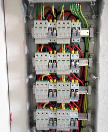 Trabajos electricidad simón santos 13